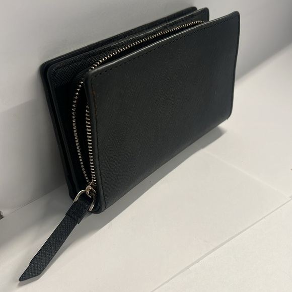 Kate Spade New York Compact Vertical Snap Bifold Zip Around Wallet - Picture 3 of 9